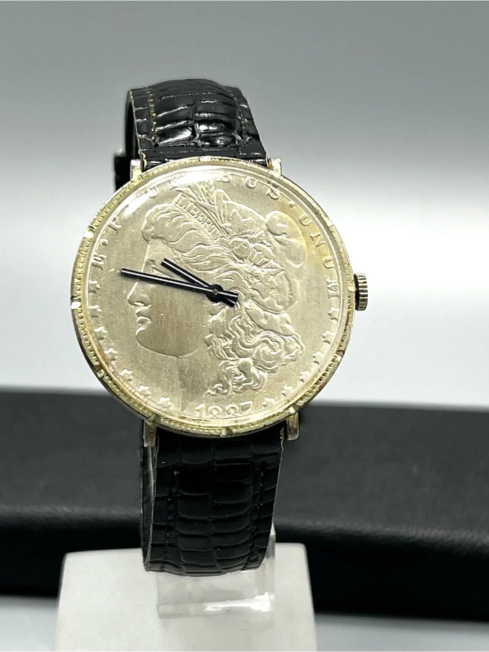 Vintage Le Jour Coin Face Men's Watch with Black Leather Strap
